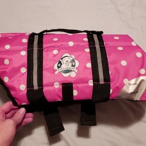 Paw's Aboard dog life jacket size Medium